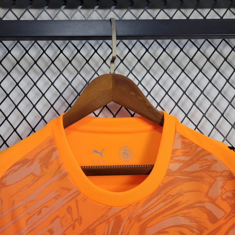 Camiseta AC Milan 25/26 Away - detalle de la manga