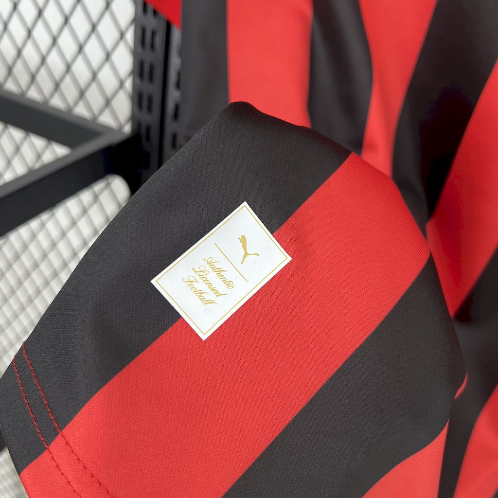 Camiseta AC Milan 24/25 125th Anniversary Edition Retro - detalle del cuello