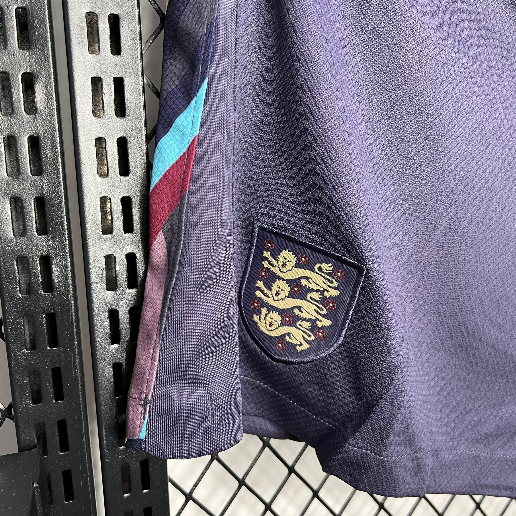 Shorts Inglaterra 2024/25 Away - vista trasera