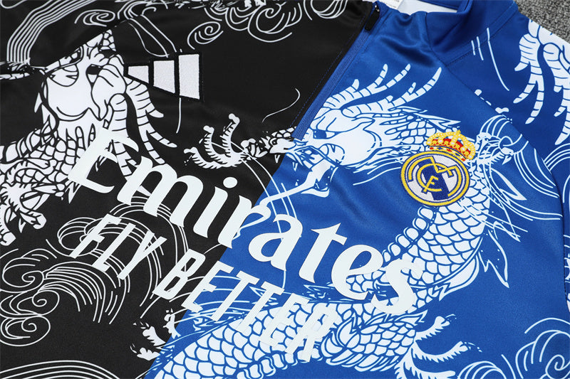 Training Suit Real Madrid 25/26 - Winter - detalle de la manga