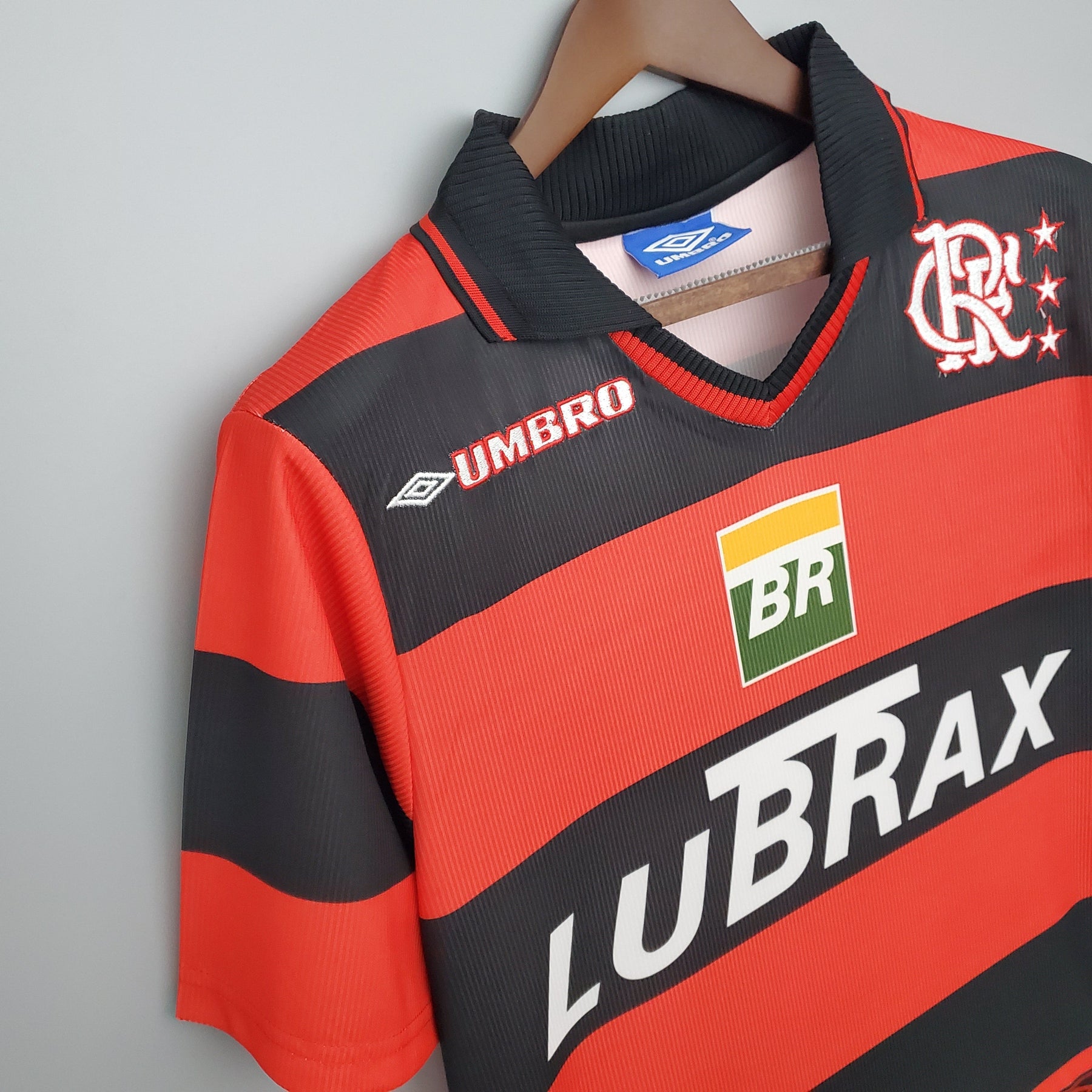 Camiseta Flamengo Retrô 1999 - tejido y acabado