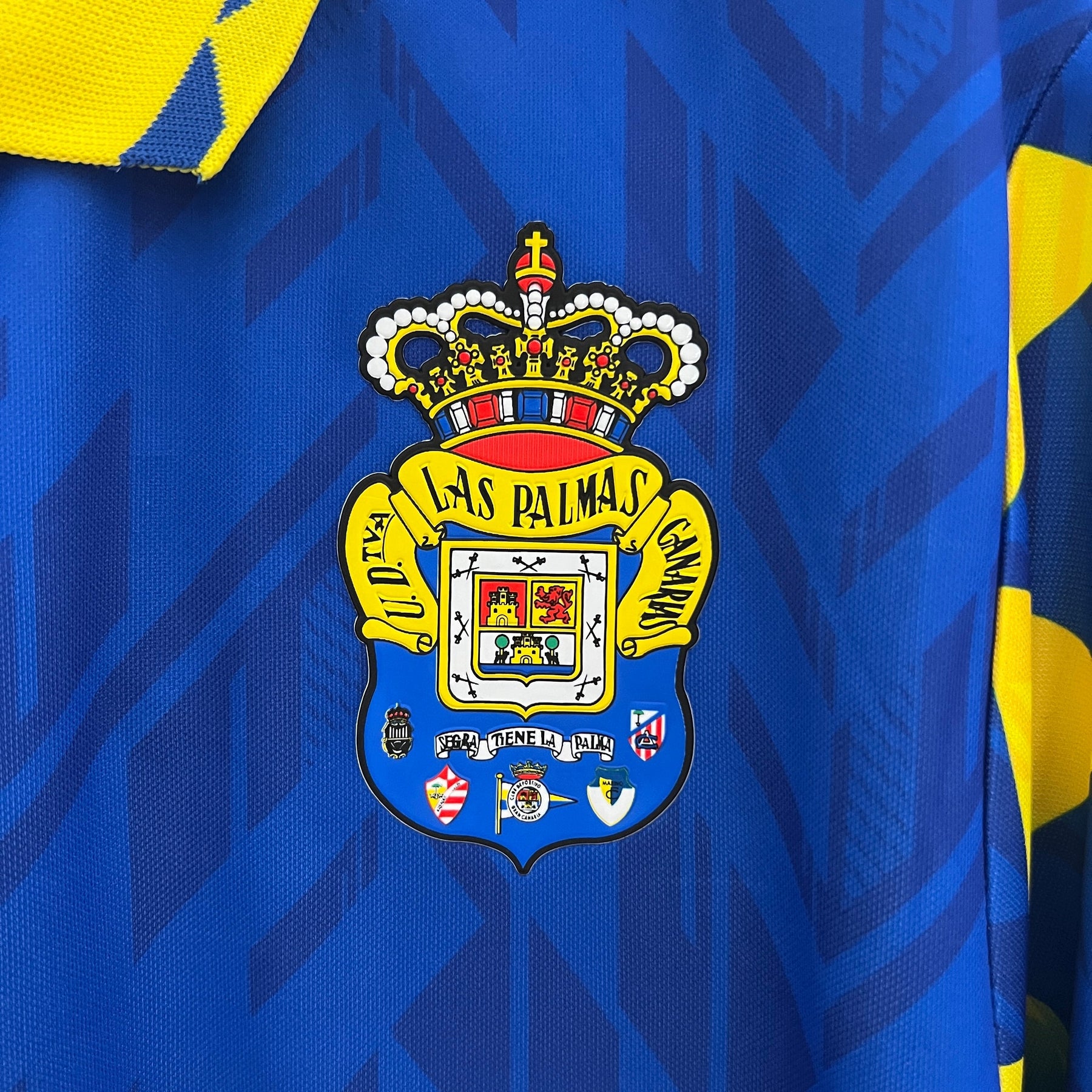 Camiseta Las Palmas 24/25 Away - detalle de la manga