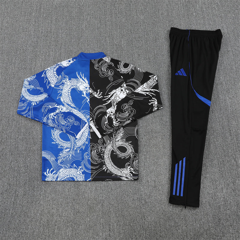 Training Suit Real Madrid 25/26 - Winter - detalle del cuello