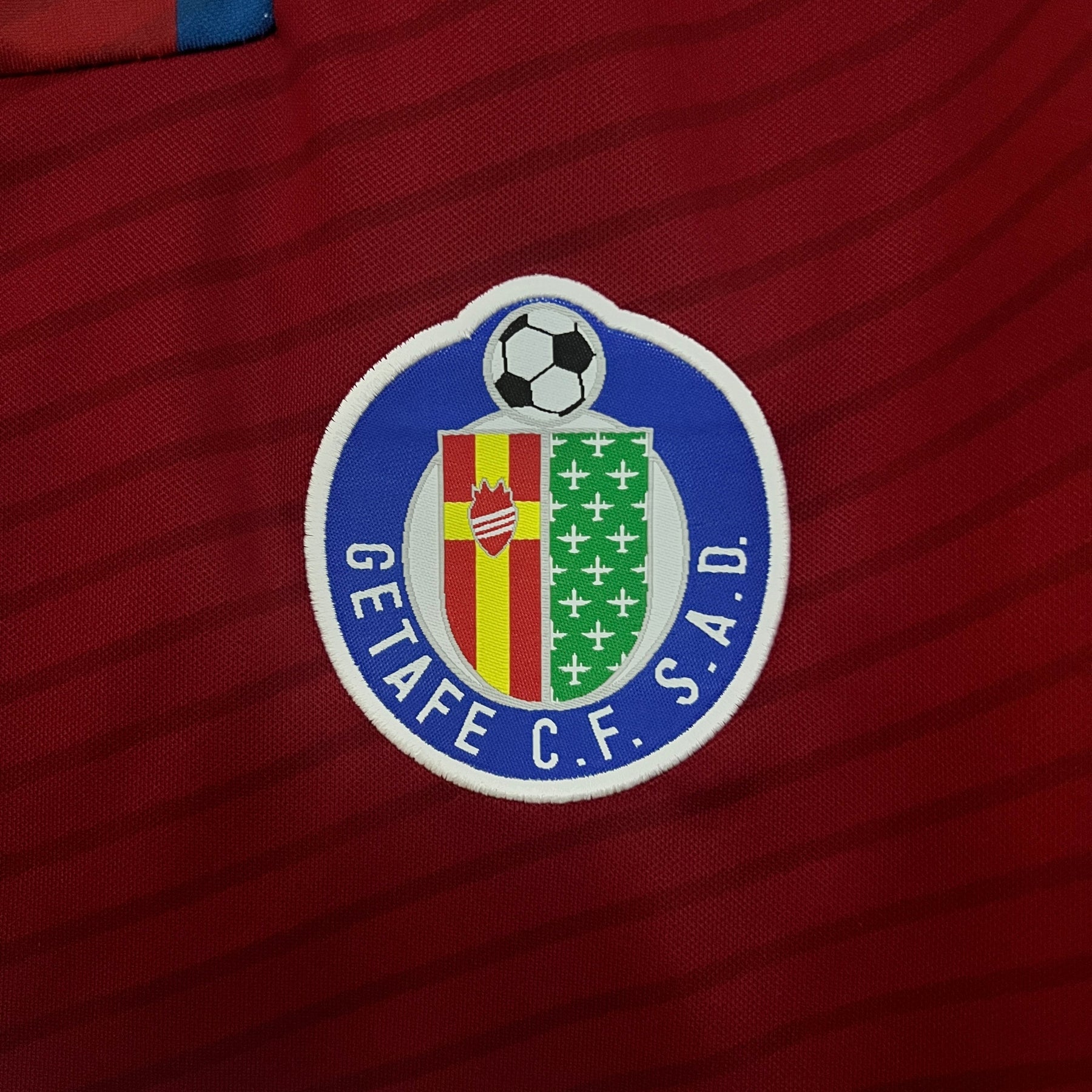 Camiseta do Getafe 24/25 Away - detalle de la manga