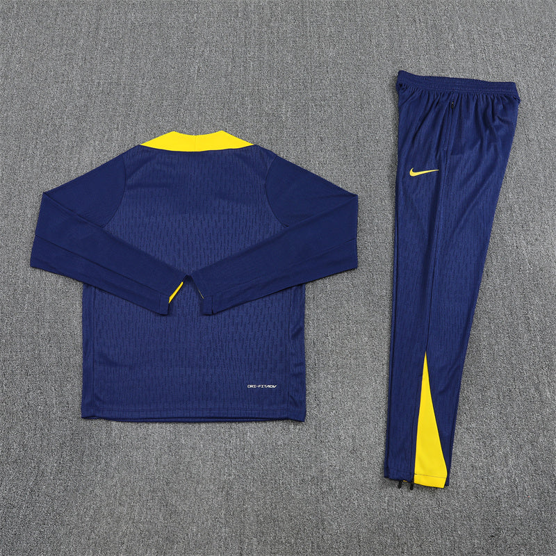 Training Suit Atletico de Madrid 25/26 - Winter - detalle de la manga