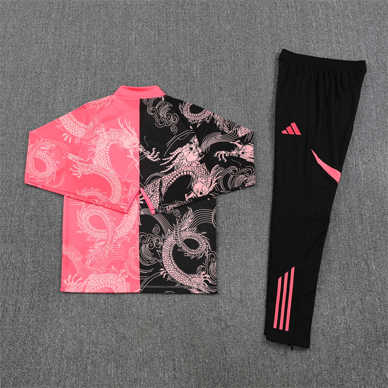 Training Suit Real Madrid 25/26 - Winter - detalle del cuello