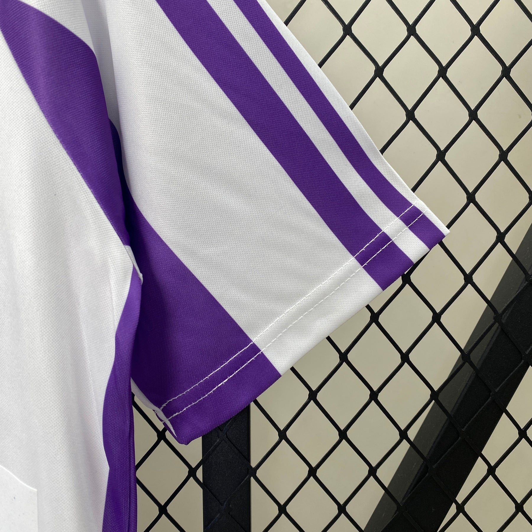 Camiseta Valladolid Retrô 1984 Home - tejido y acabado