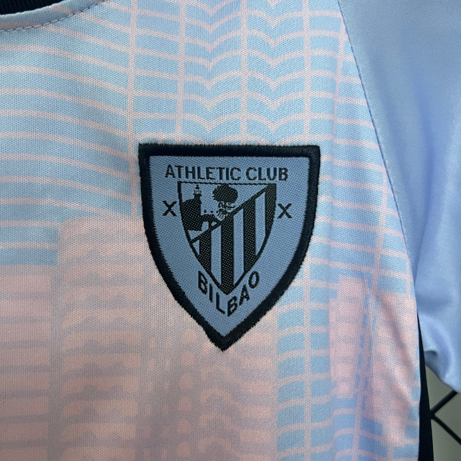 Kids Athletic Bilbao 24/25 away - detalle de la manga
