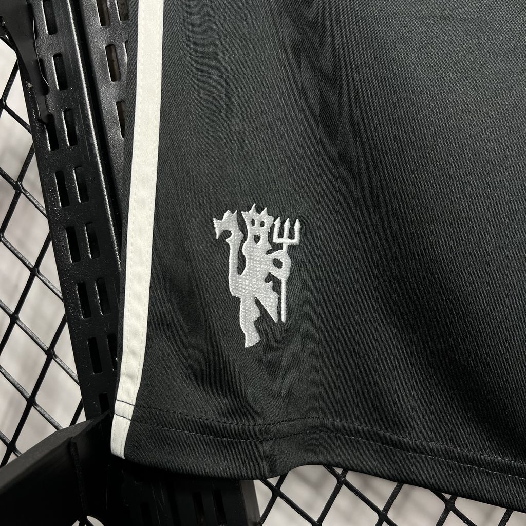 Shorts Manchester United 2024/25 Third - vista trasera