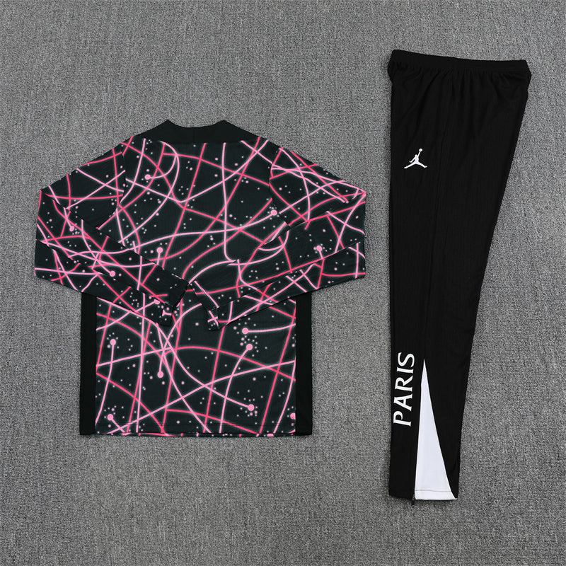 Training Suit PSG 25/26 Pink - Winter - detalle del cuello