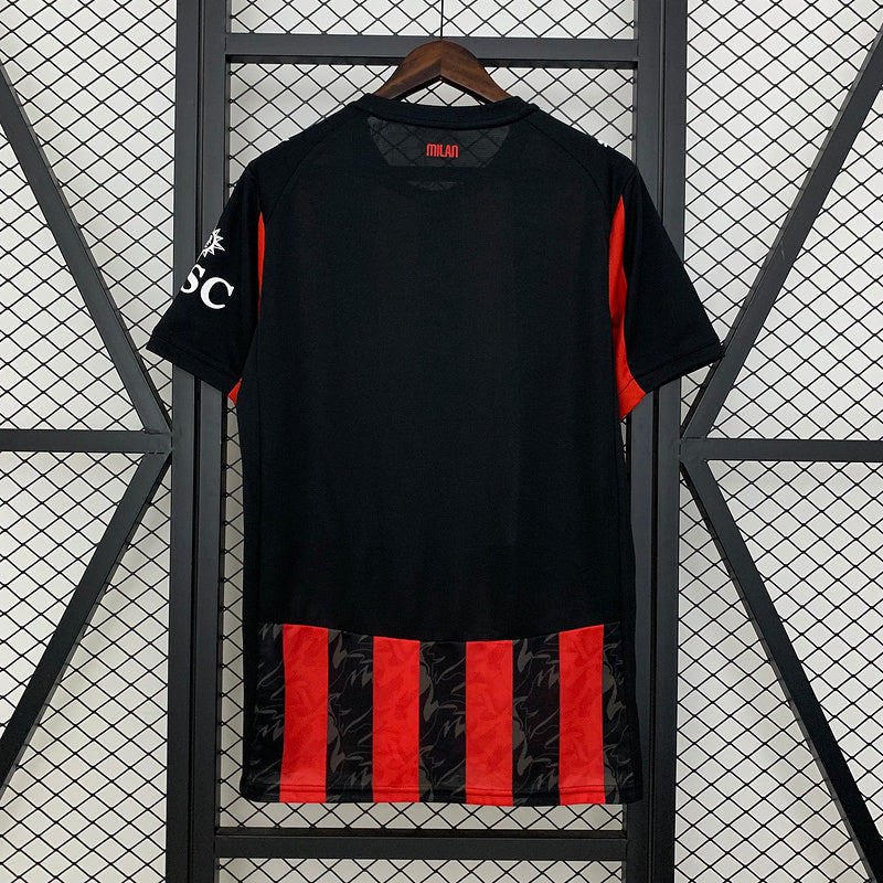 25∕26 AC Milan Home - vista trasera