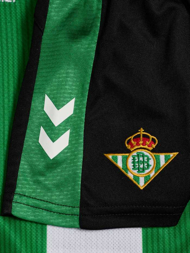 Kids Real Betis 25∕26 Home - detalle del cuello