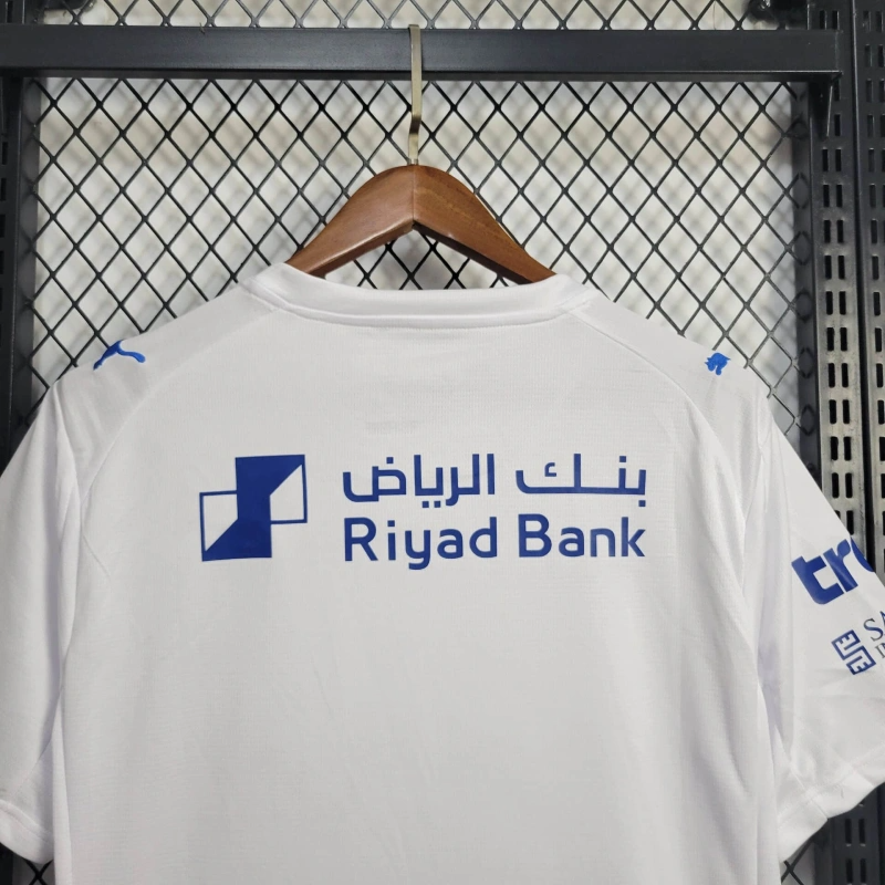 25∕26 Al Hilal away - detalle de la manga