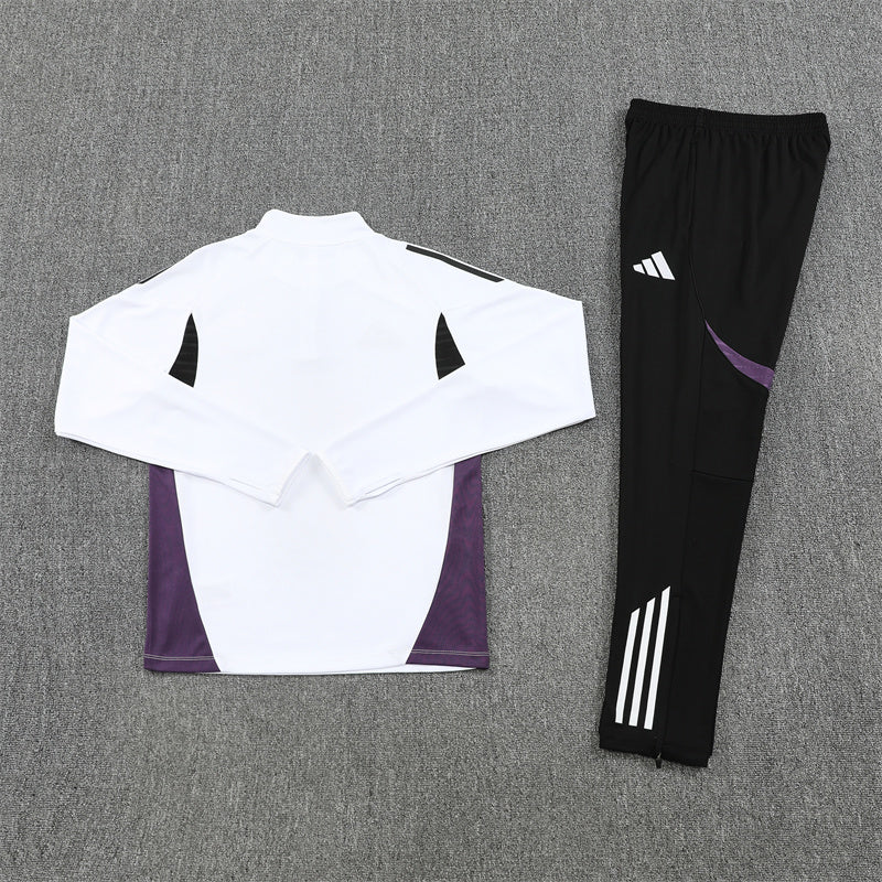 Training Suit Manchester United 25/26 White - Winter - detalle del cuello