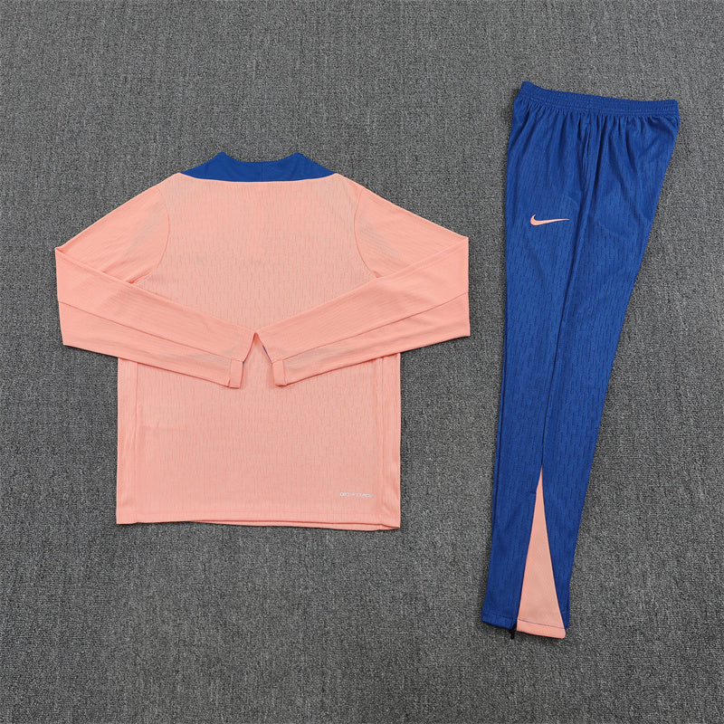 Training Suit France 25/26 - Winter - detalle del cuello