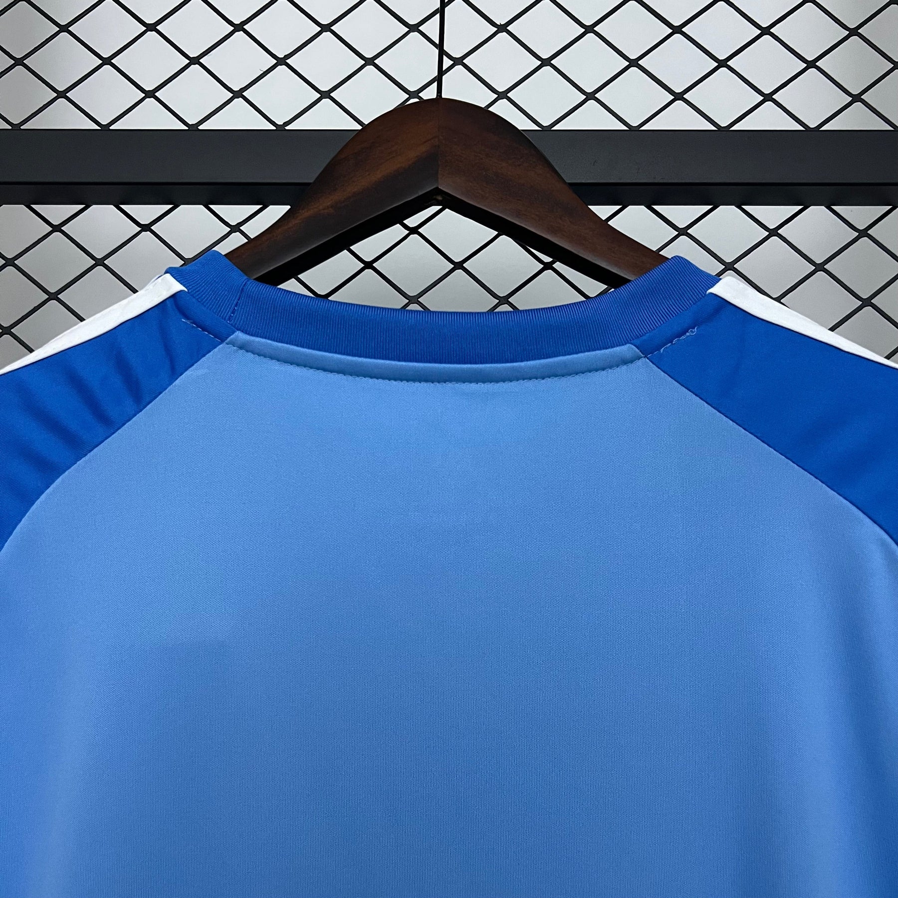 Camiseta Real Madrid 25/26 Special Edition - Azul - vista trasera