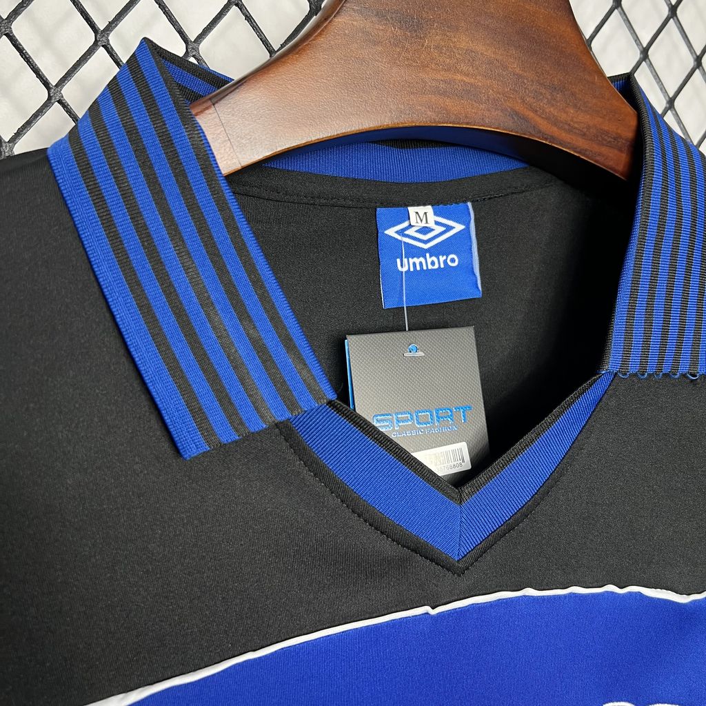 Camiseta Flamengo Retrô 1999 - Azul - tejido y acabado