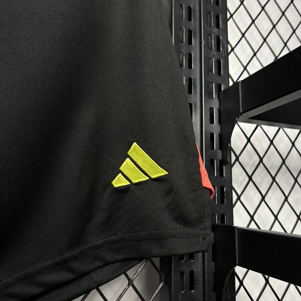 Shorts Espanha 2024/25 Goalkeeper - detalle del cuello