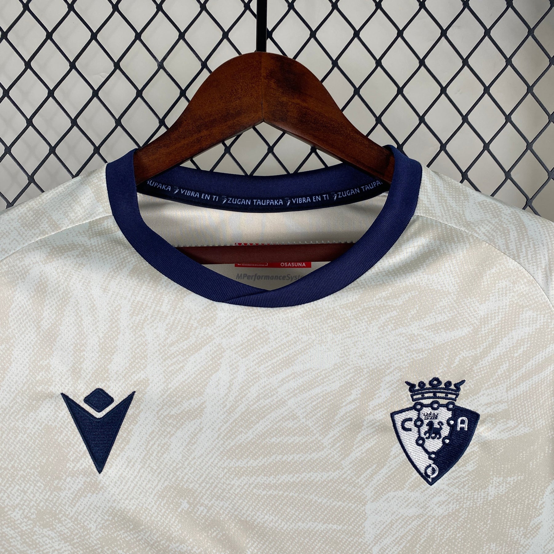 Camiseta do Osasuna 24/25 Away - vista trasera