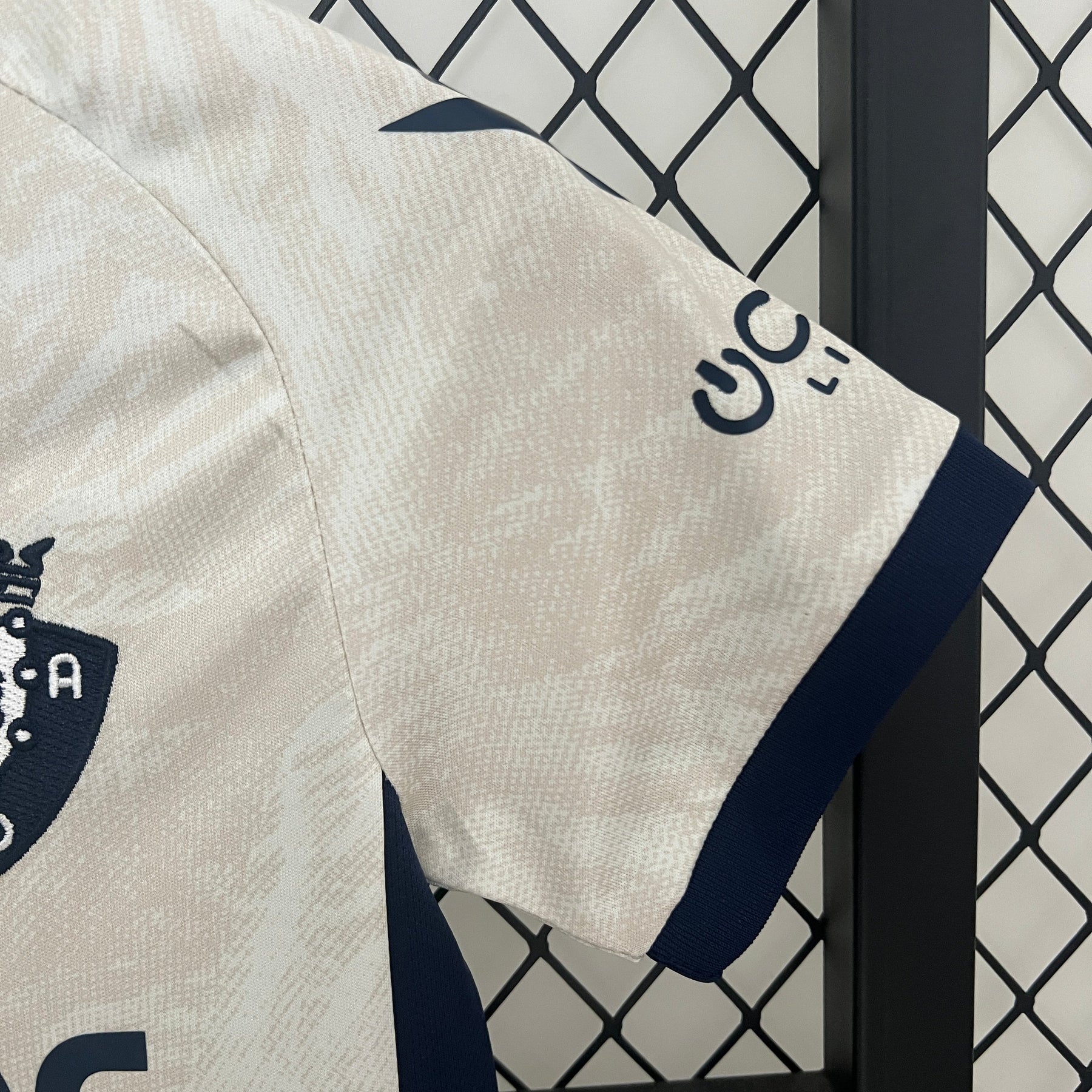 Kids Osasuna 24/25 Away - tejido y acabado