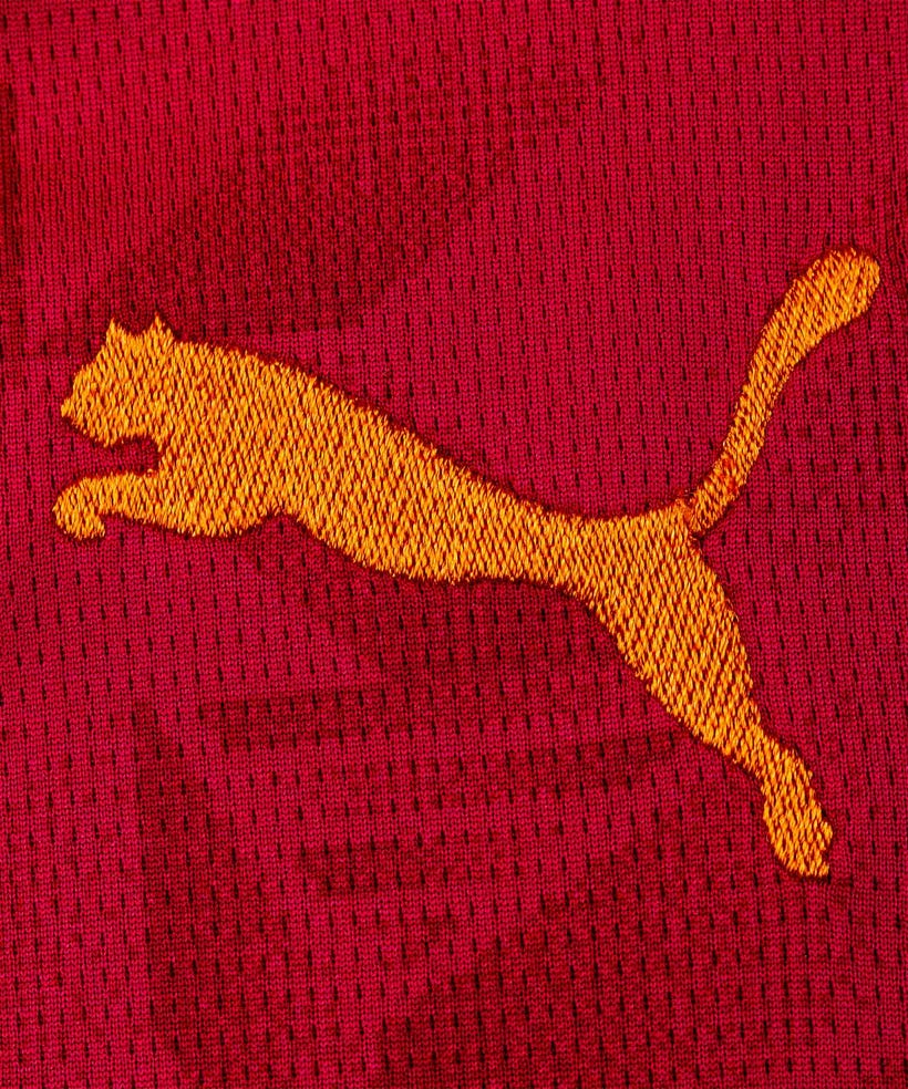 Camiseta Valencia CF 25/26 Away - detalle de la manga
