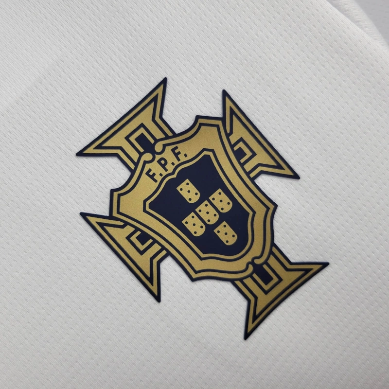 2025 Portugal Training clothes - detalle del cuello