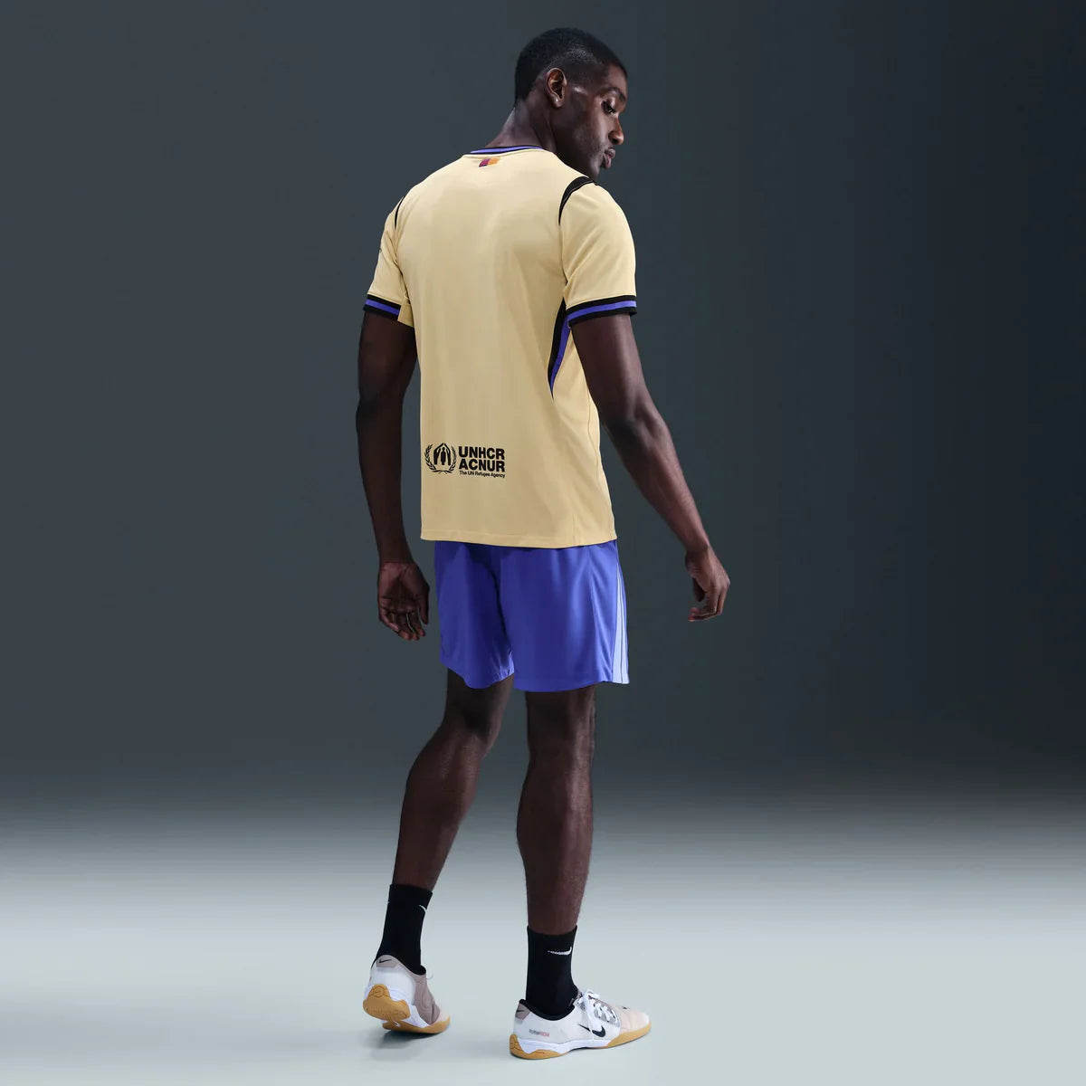 Camiseta Barcelona 25/26 Away II - detalle del cuello