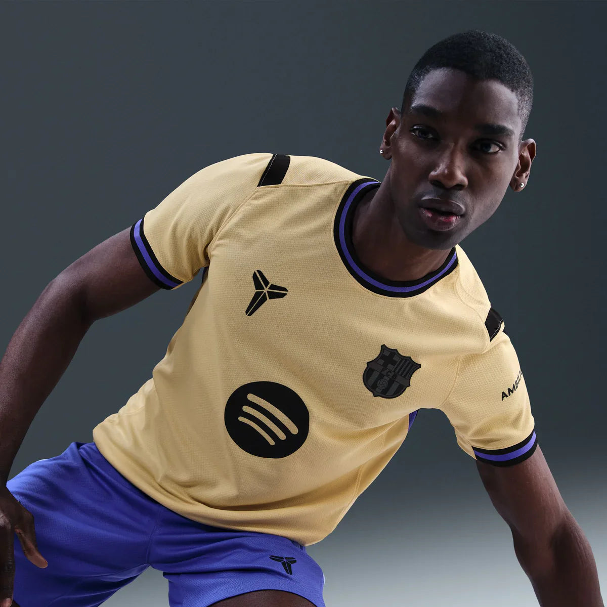 Camiseta Barcelona 25/26 Away II - tejido y acabado