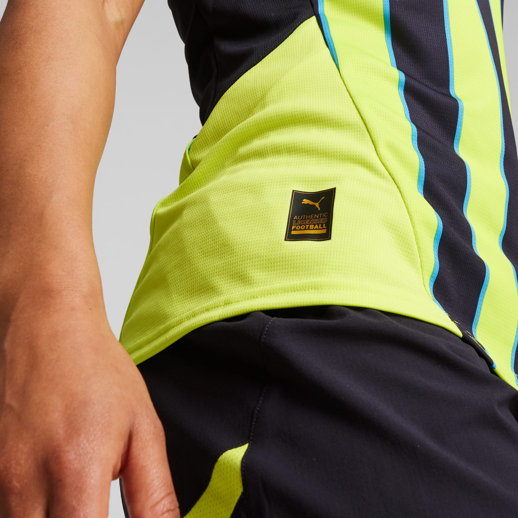 Camiseta Manchester City Femenino 24/25 Away - tejido y acabado