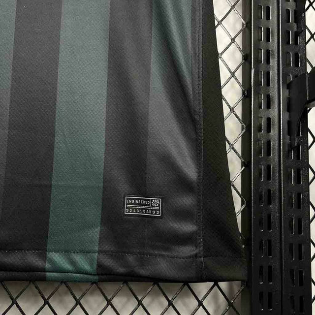 Camiseta Feminina Wolfsburg 24/25 Away - detalle del cuello