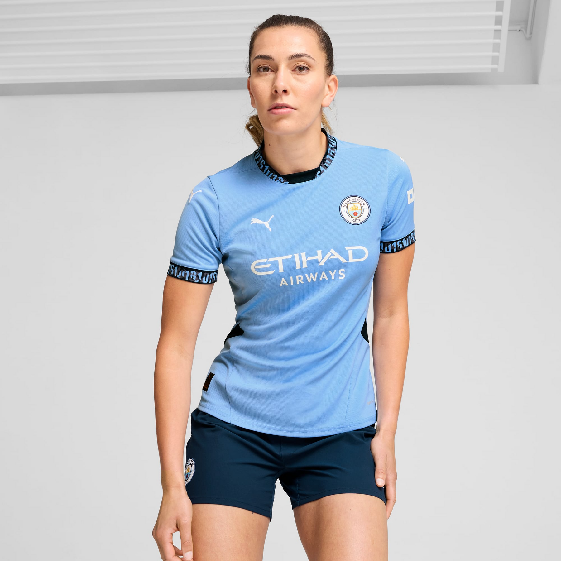Camiseta Manchester City Femenino 24/25 Home - tejido y acabado