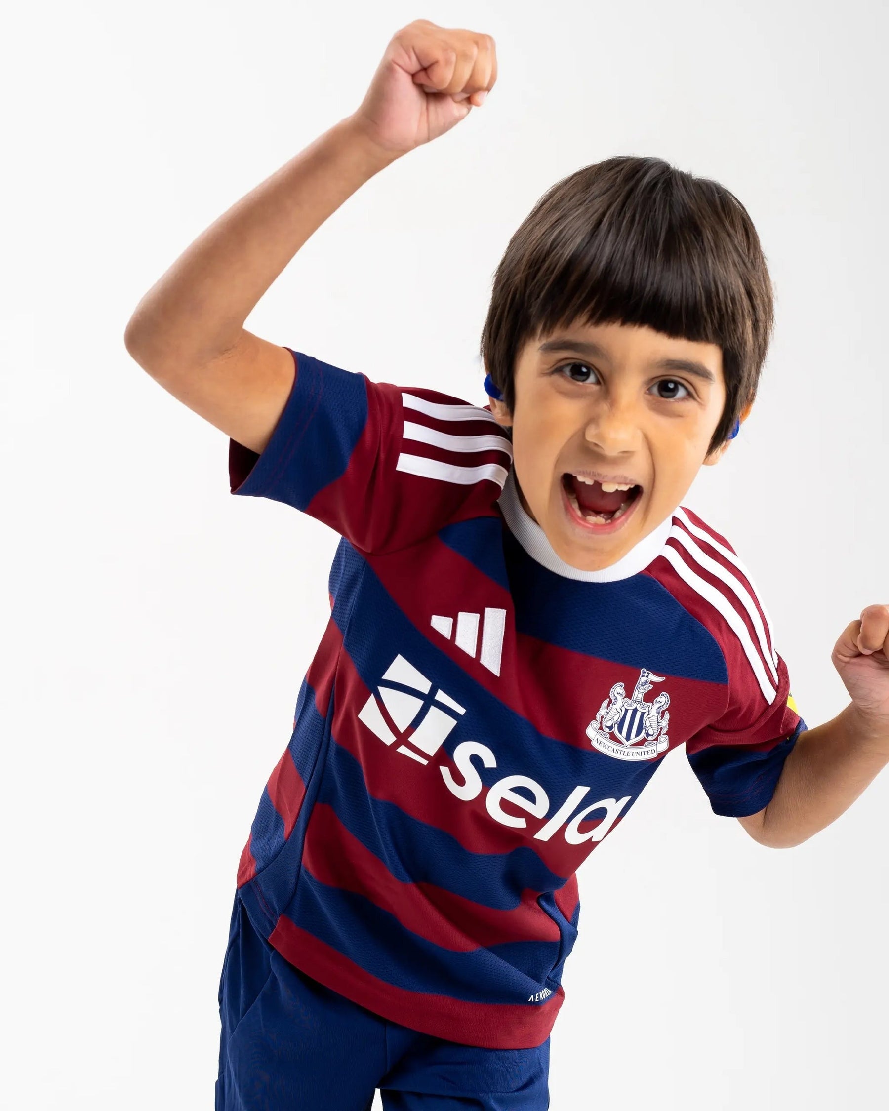 Kids Newcastle 24/25 Away - tejido y acabado