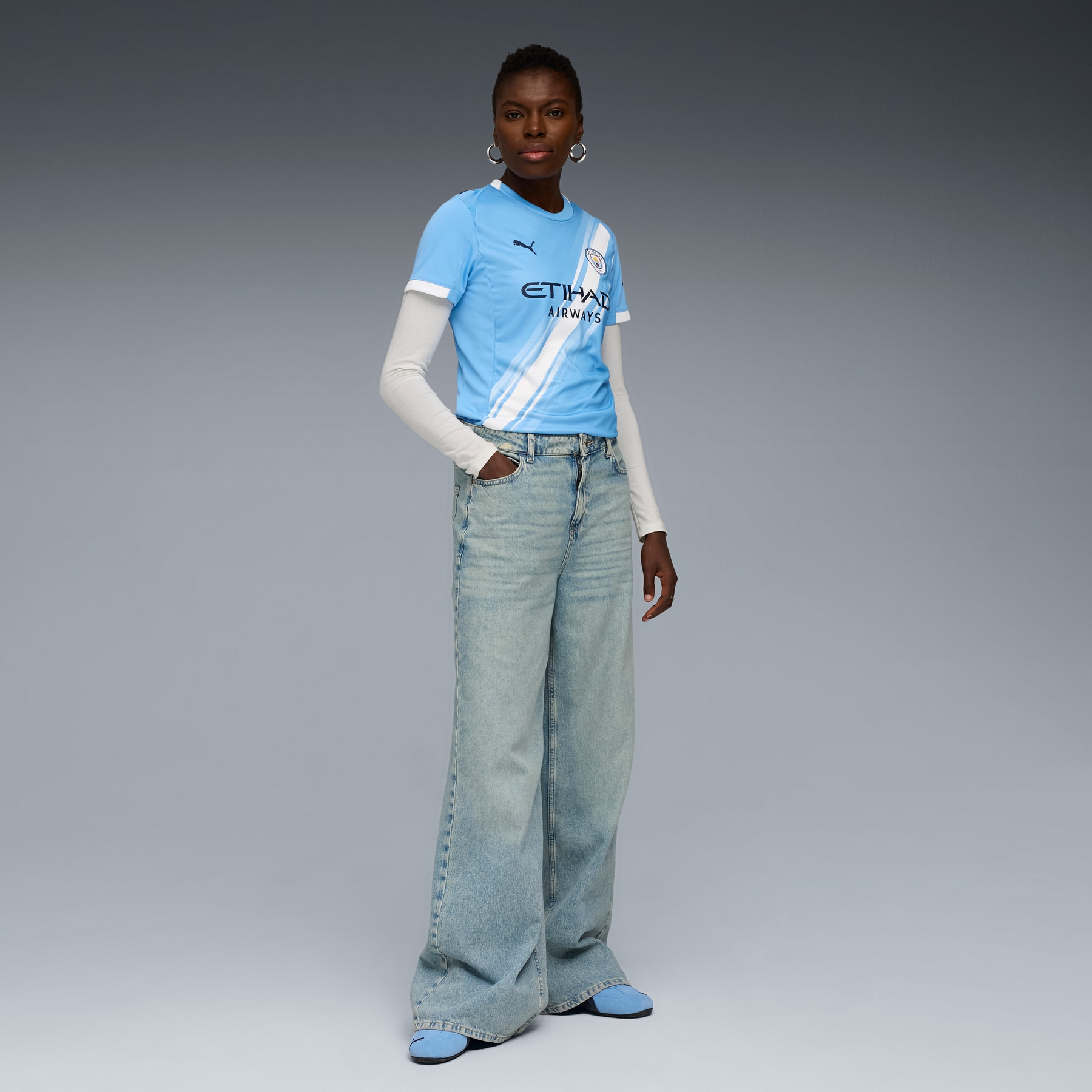 Camiseta Manchester City Femenino 25/26 Home - detalle del cuello