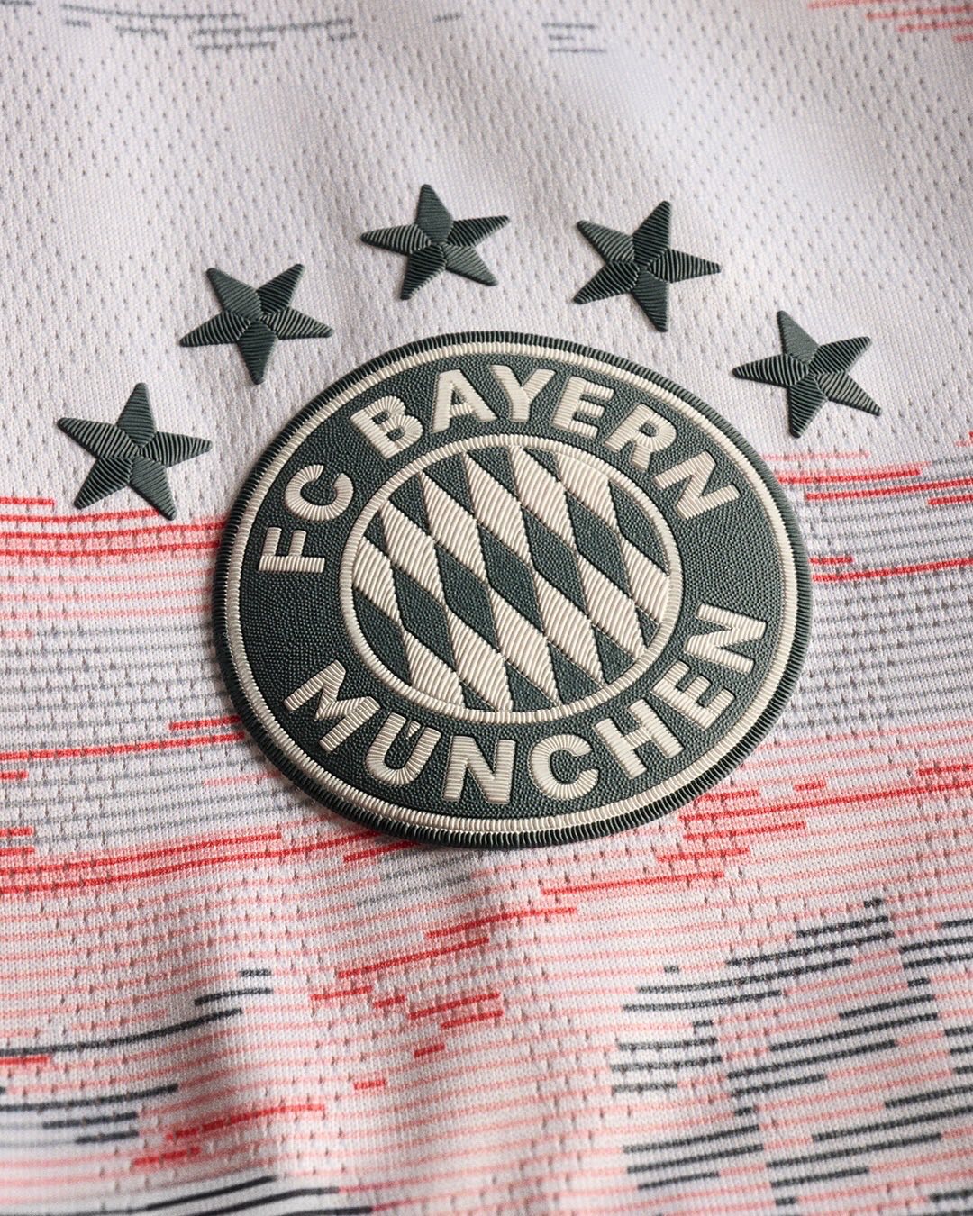 Camiseta Feminina Bayern Munich 25/26 Away - vista frontal