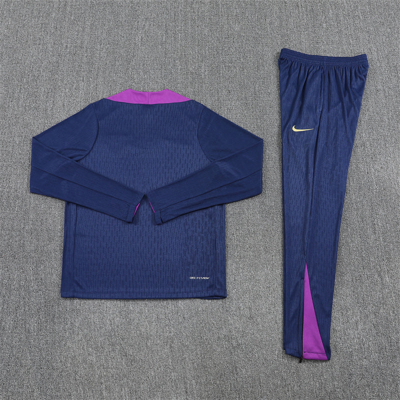 Training Suit Barcelona 25/26 - Winter - detalle de la manga