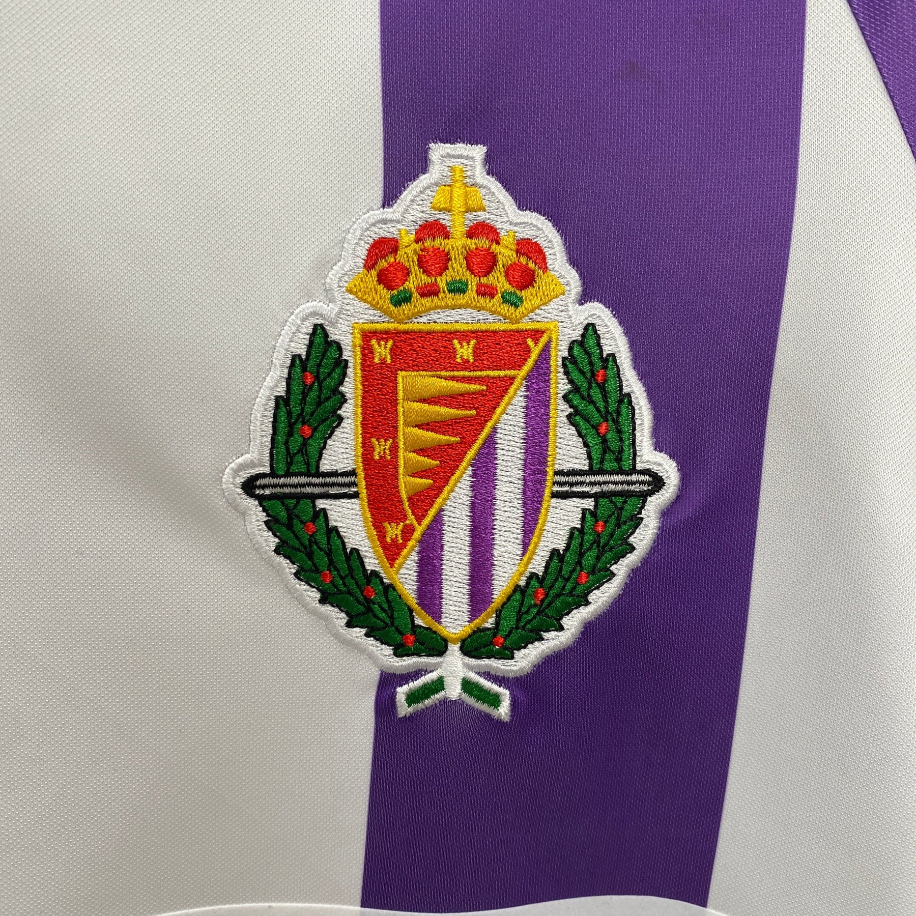 Camiseta Valladolid Retrô 1984 Home - detalle de la manga