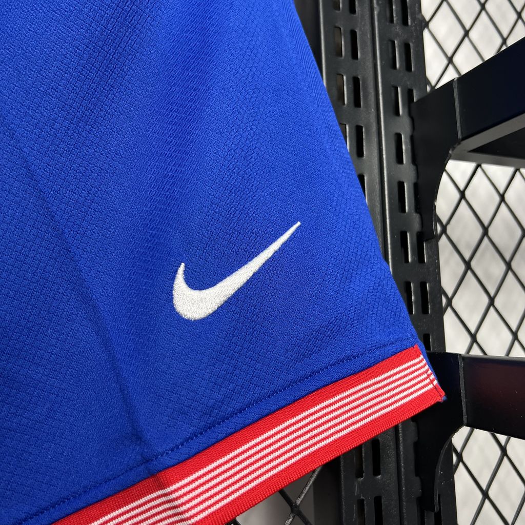 Shorts USA 2024/25 Home - detalle del cuello