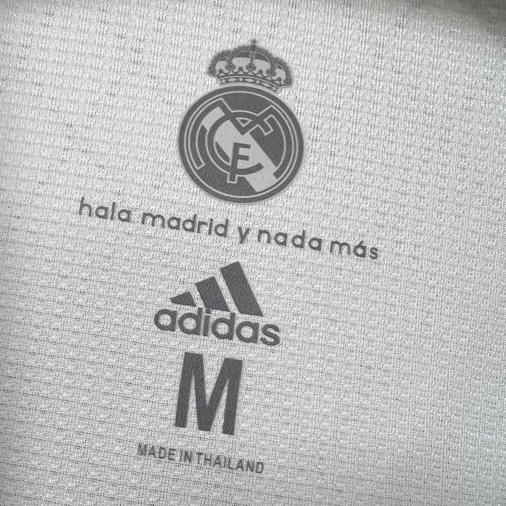 Camiseta do Real Madrid Retro 15/16 Home - tejido y acabado