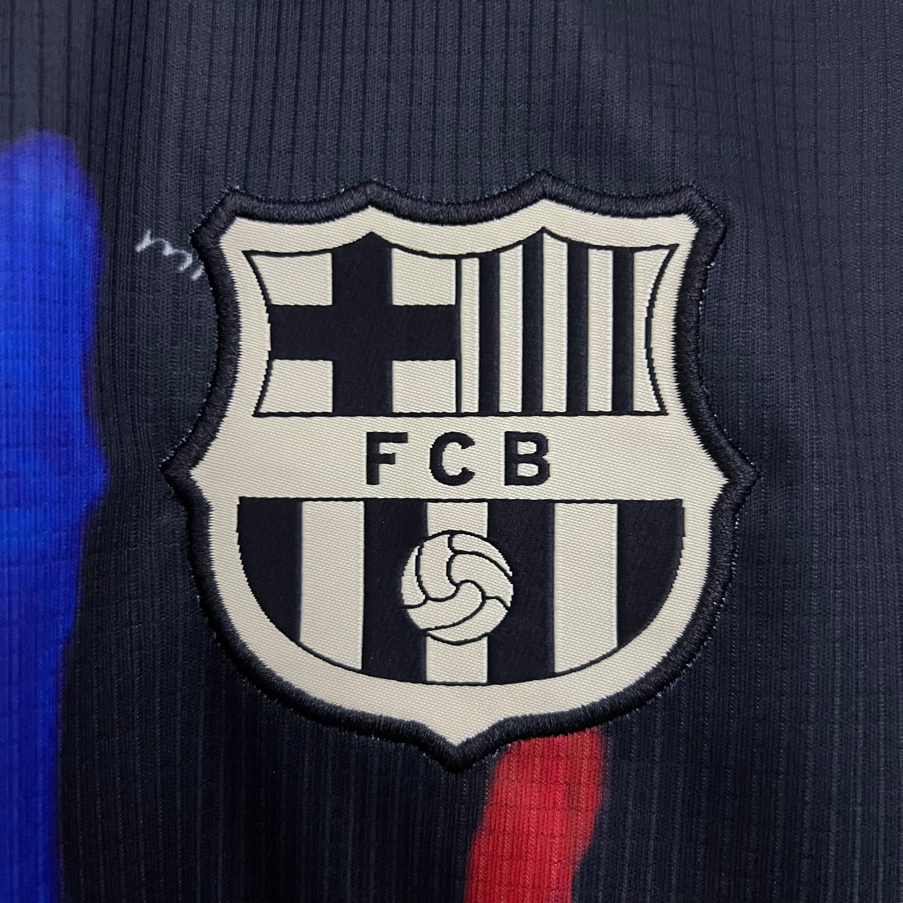 Camiseta Barcelona 25/26 Special Edition - detalle de la manga