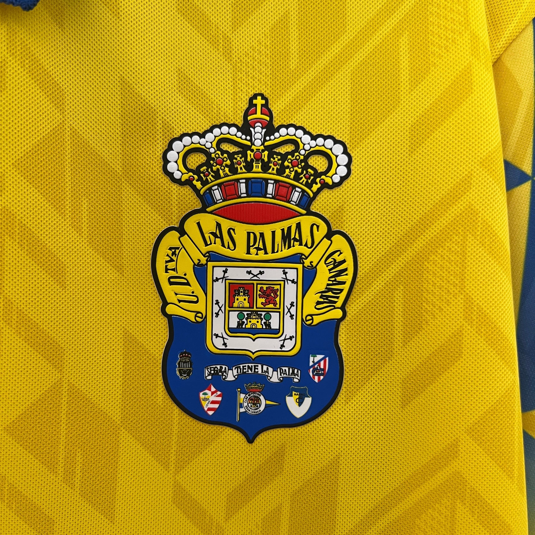 Camiseta Las Palmas 24/25 Home - detalle de la manga