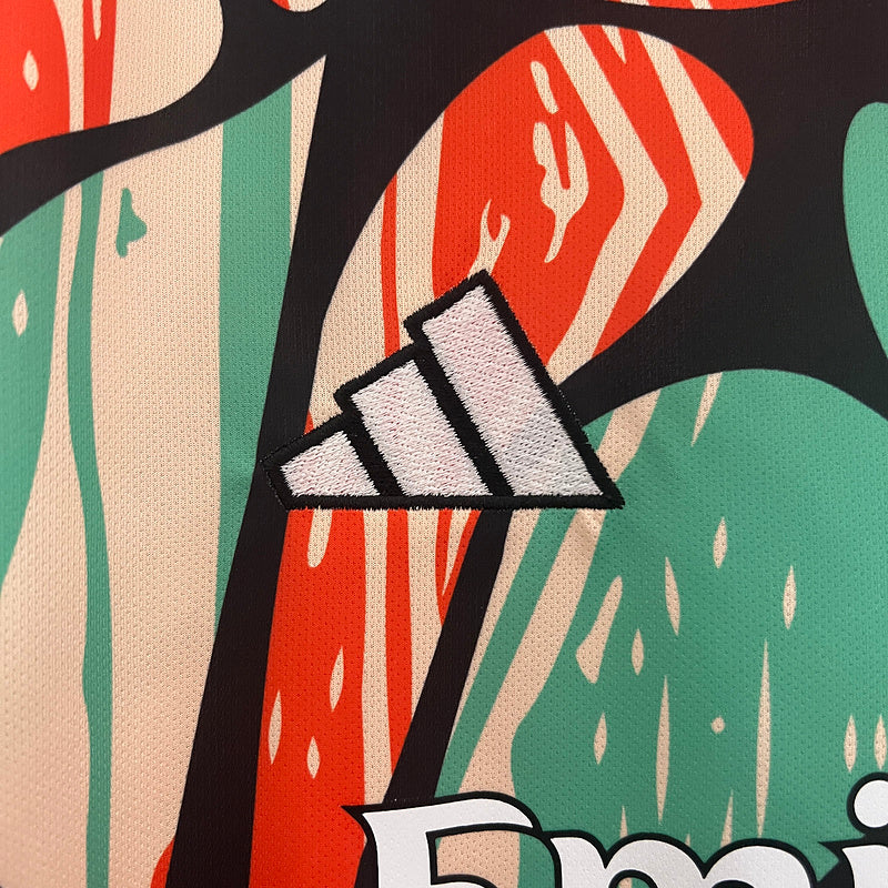 Camiseta 24∕25 Arsenal pre-match - detalle del cuello