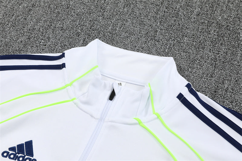 Training Suit Real Madrid 25/26 - Winter - tejido y acabado
