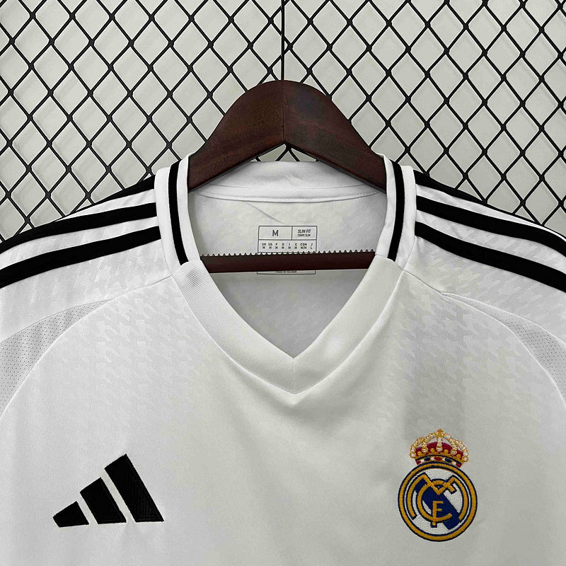 Camiseta Real Madrid 24/25 Home I - Branco - detalle del cuello