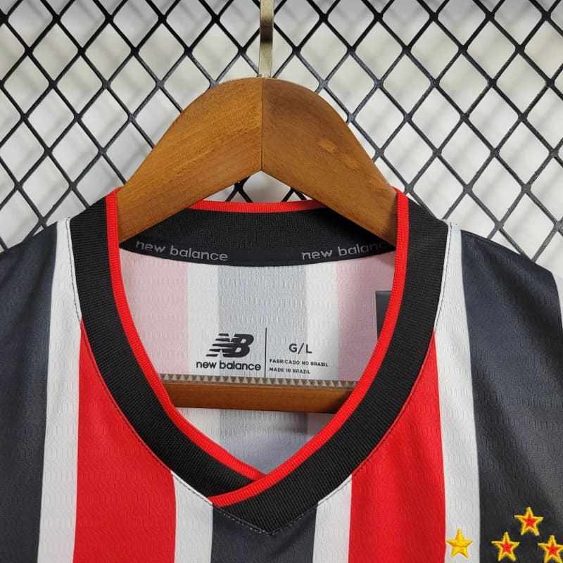 Regata do São Paulo ll 24/25 Listrada - vista trasera