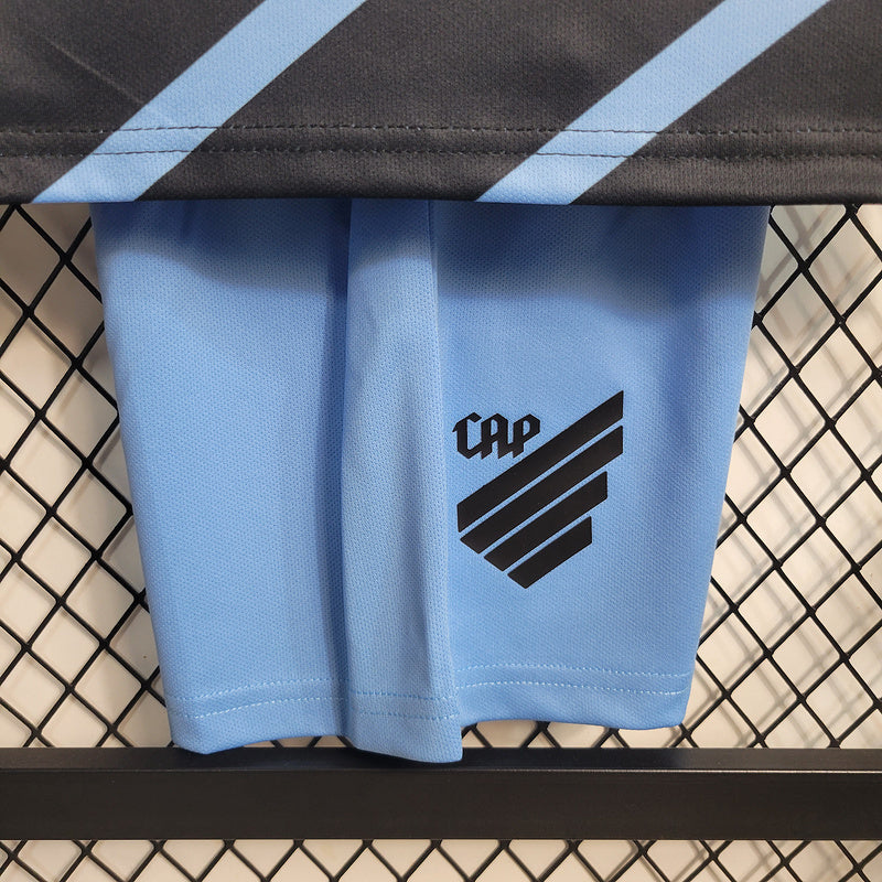 Kids Athletico Paranaense ll 2023∕24 - detalle del cuello