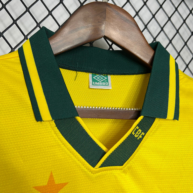 Camiseta Brasil l Retro 1994/95 - detalle del cuello