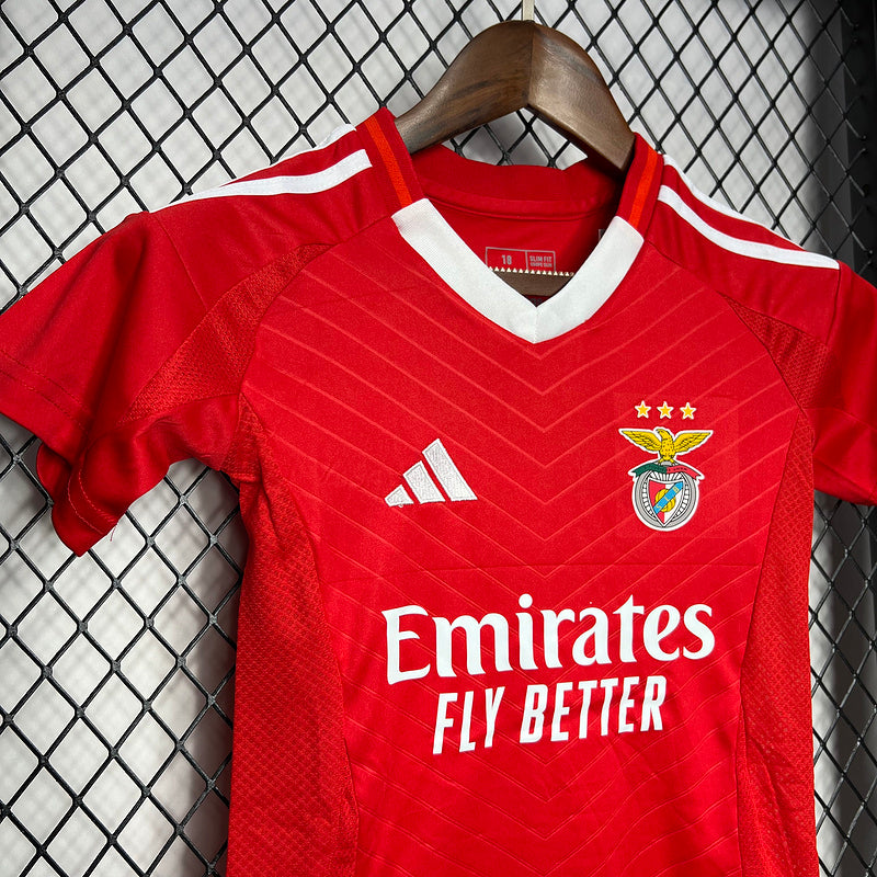 Kids Seleção Benfica l 2024∕25 - detalle del cuello