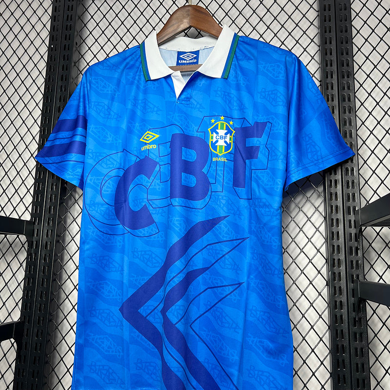 Camiseta Brasil ll Retro 1991/93 - detalle del cuello