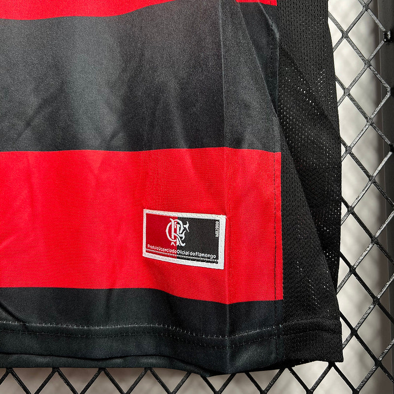 Camiseta Flamengo l Retro 2000/01 - detalle del cuello