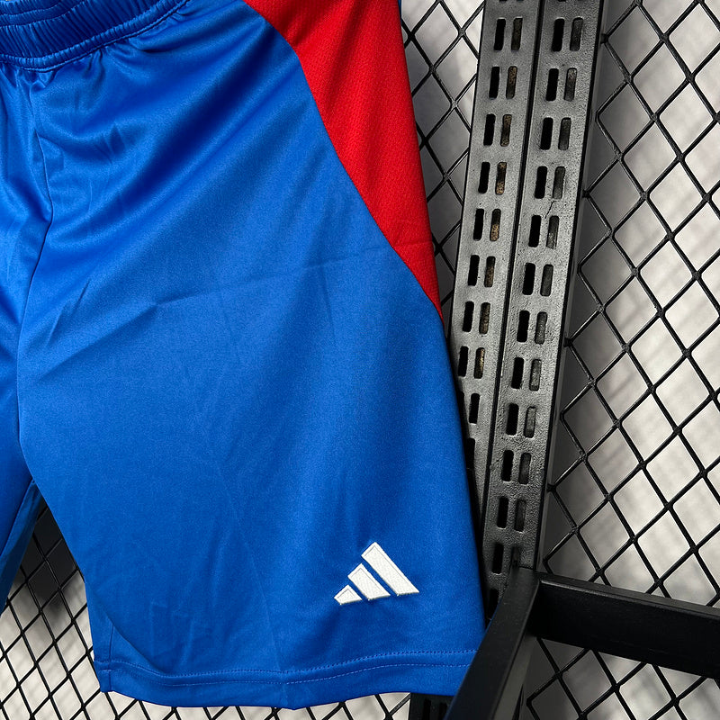 Shorts Italia l 2024/25 - detalle del cuello